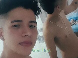 Aron_Hott