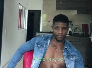 Arielbronwxxx