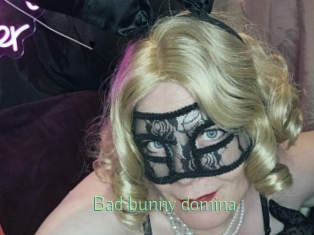 Bad_bunny_domina