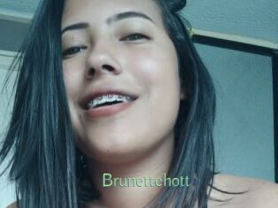 Brunettehott