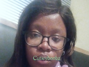 Cutieyboobz