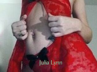 Julia_Lynn