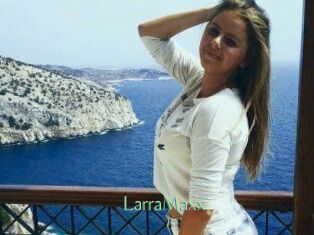 LarraMaxx