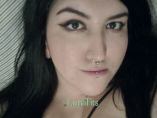 LunaTits