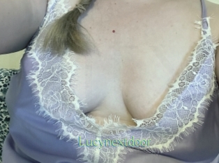 Lucynextdoor