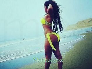 Moniquexoxo
