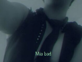 Mia_bad