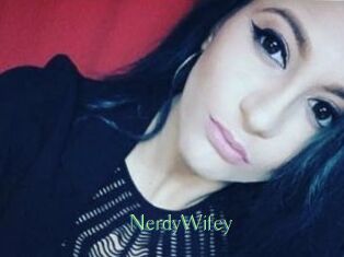 NerdyWifey