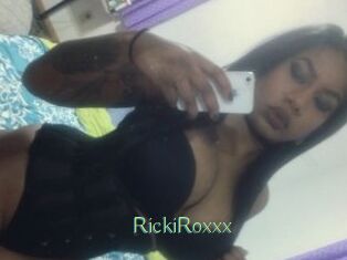 RickiRoxxx