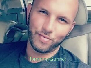TommmyGunner