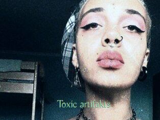 Toxic_artifakts