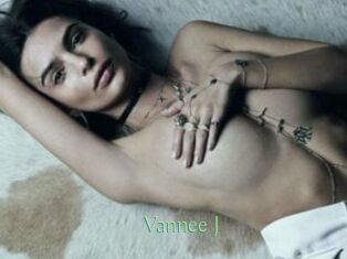 Vannee_J