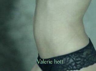 Valerie_hott